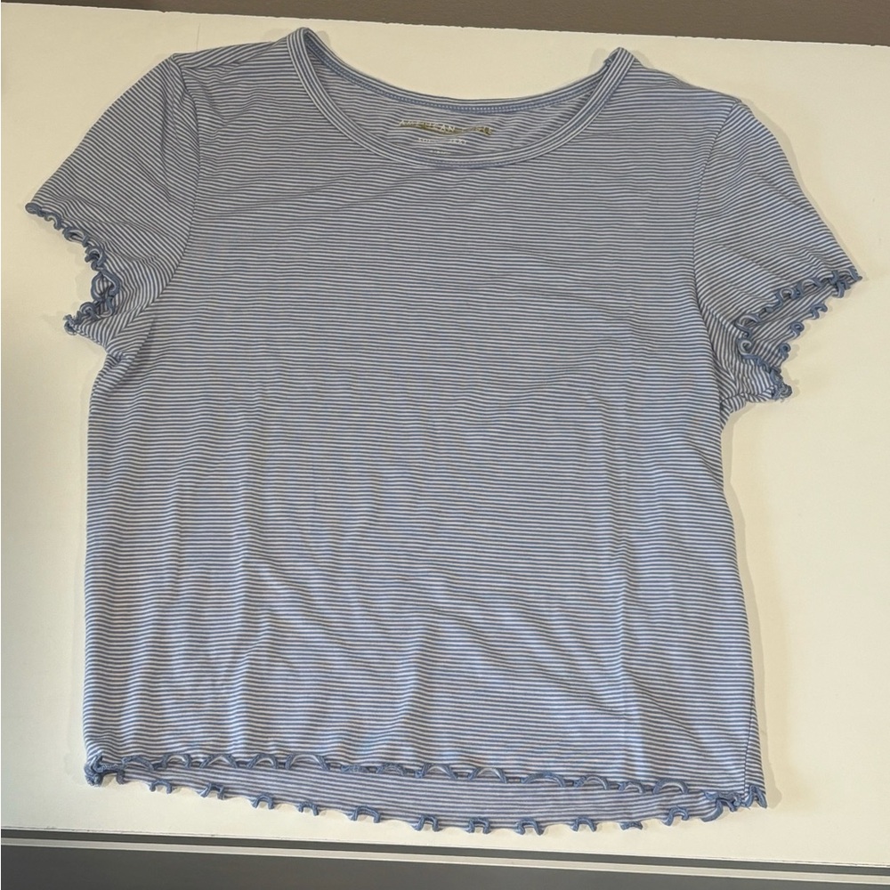 American Eagle - Small Tshirt - Scallop Edge Detail
